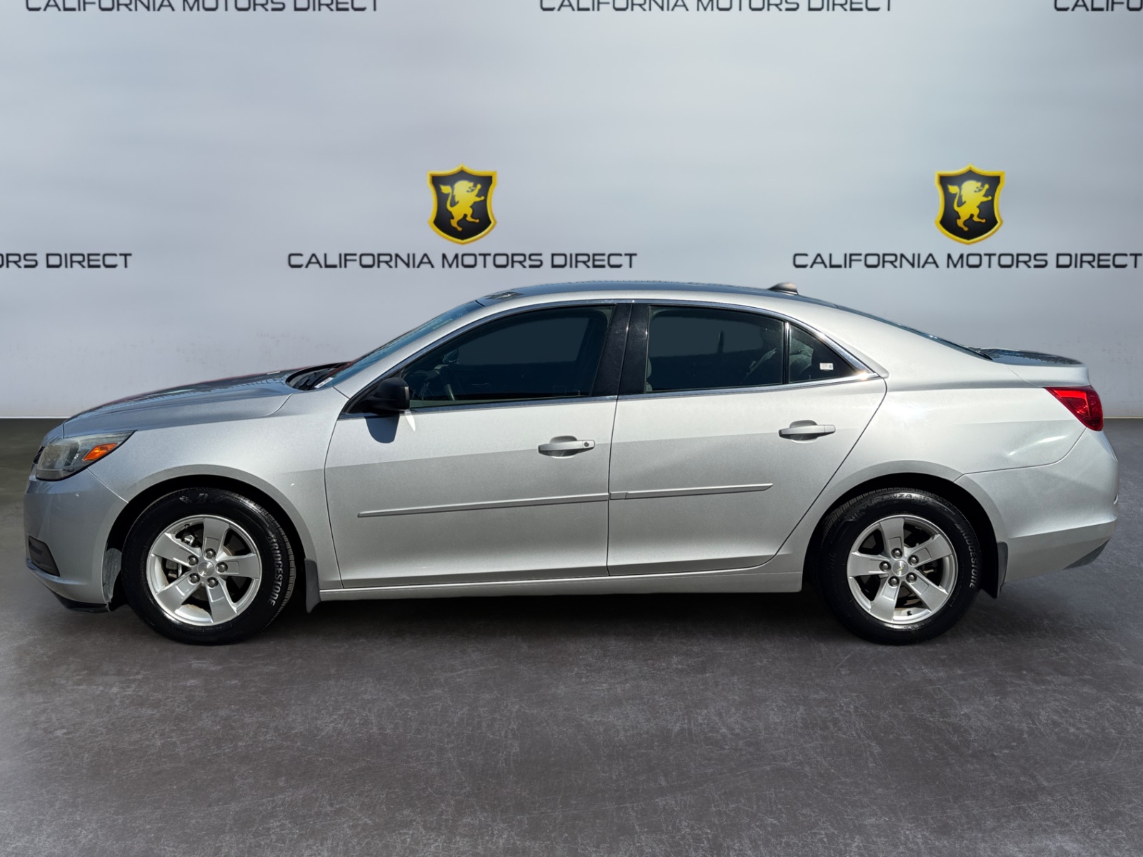 Chevrolet Malibu photo 2