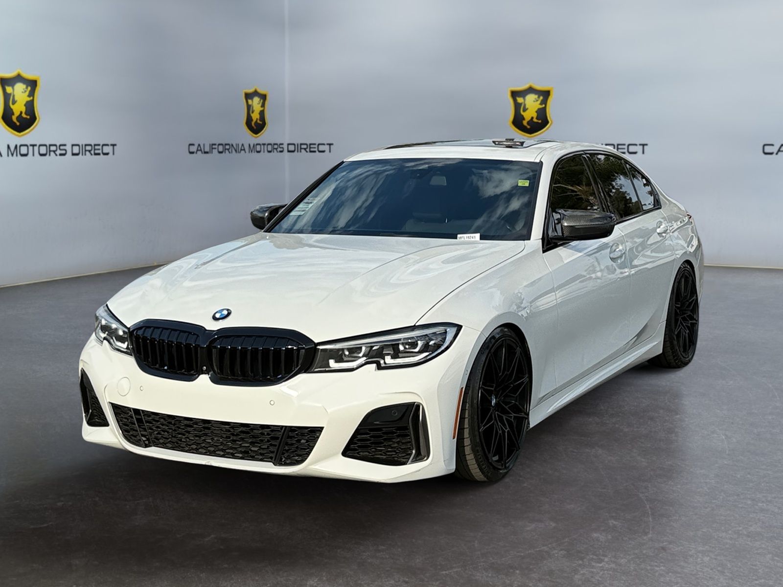 BMW 3 Series photo 25