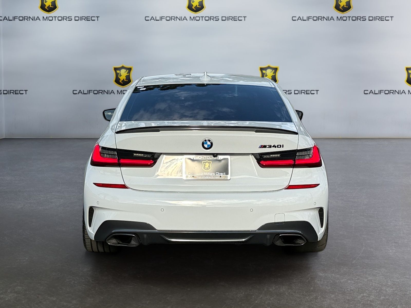 BMW 3 Series photo 4