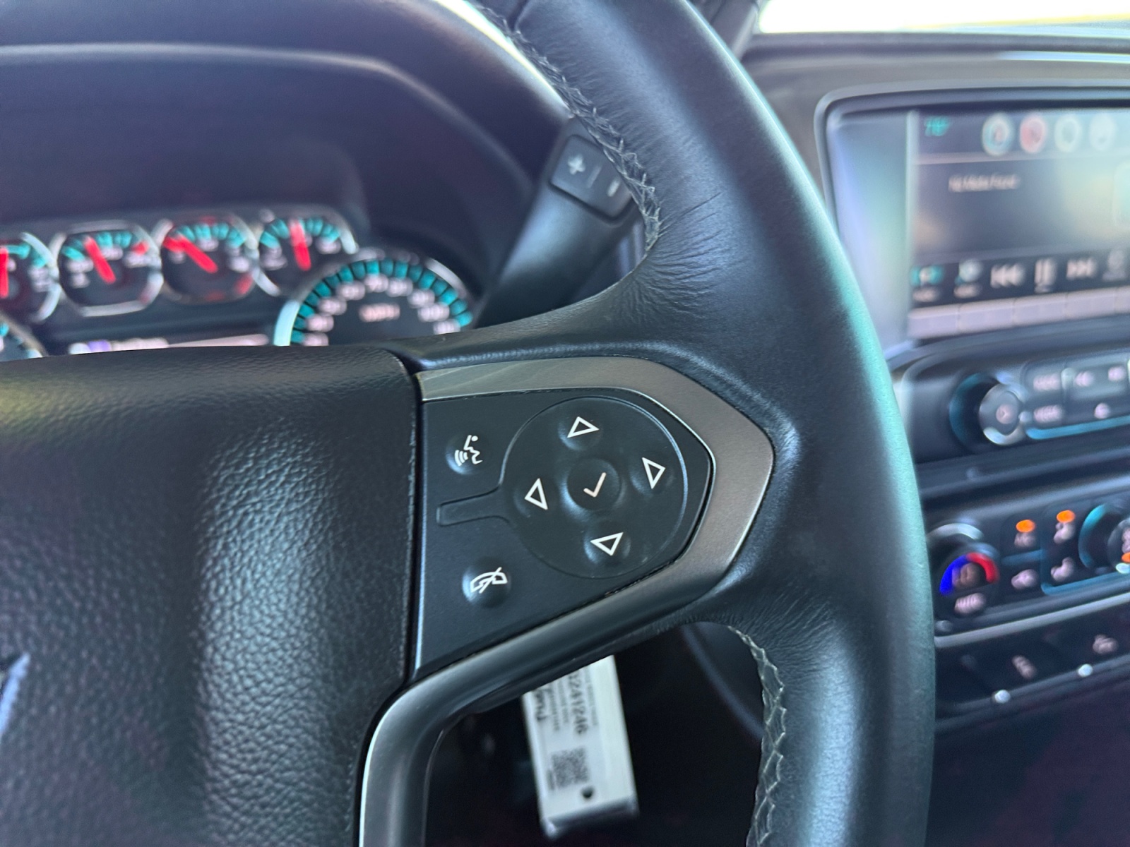 Chevrolet Silverado photo 17