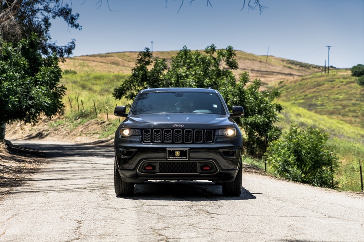Sold 2017 Jeep Grand Cherokee Trailhawk(BLUETOOTH & BACK-UP CAMERA