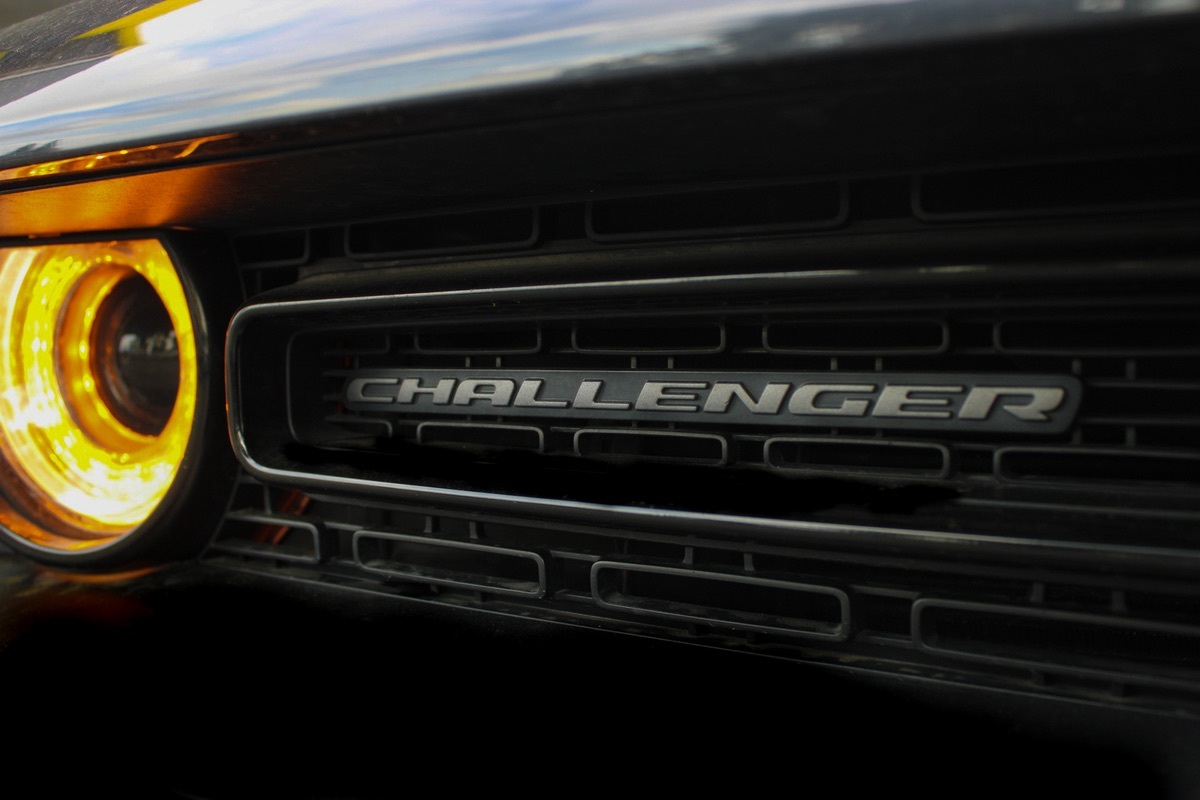 Sold 2018 Dodge Challenger SXT in Montclair