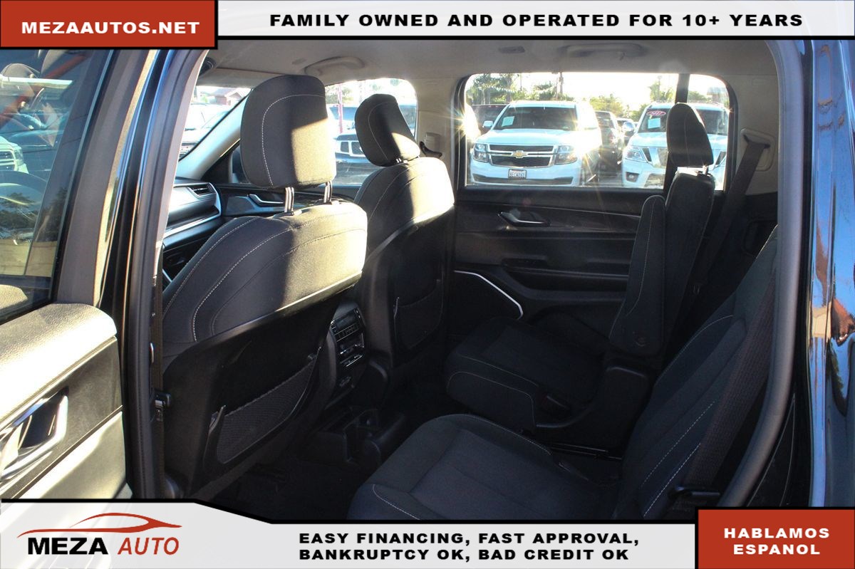 2022 Jeep Grand Cherokee L Laredo - Photo 7