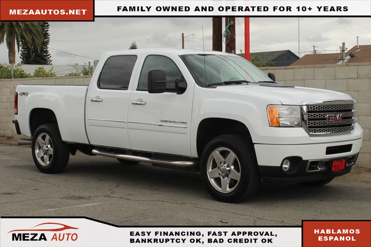 2013 GMC Sierra 4WD Crew Cab Standard Box's photo