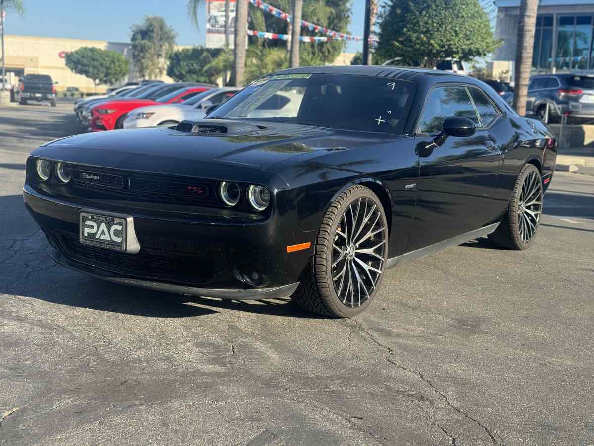 2015 Dodge Challenger R/T Shaker