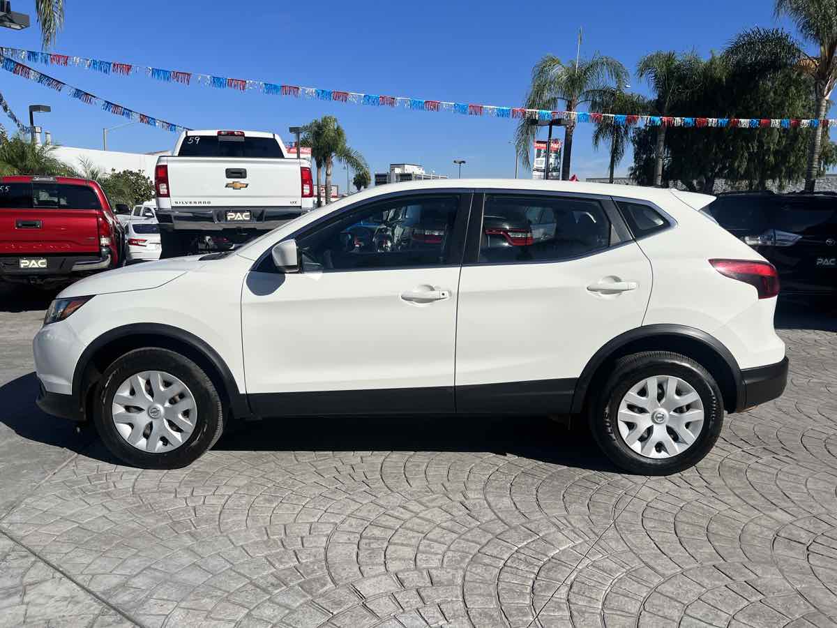 2019 Nissan Rogue Sport S - Photo 2