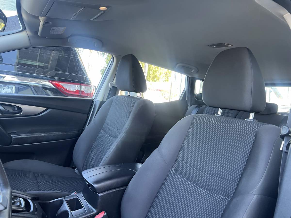 2019 Nissan Rogue Sport S - Photo 17