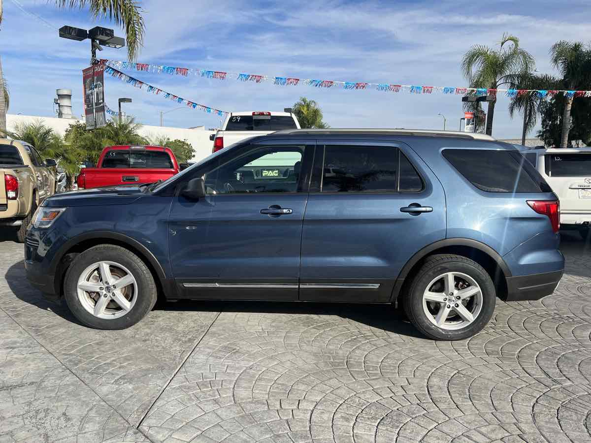 2018 Ford Explorer XLT - Photo 2