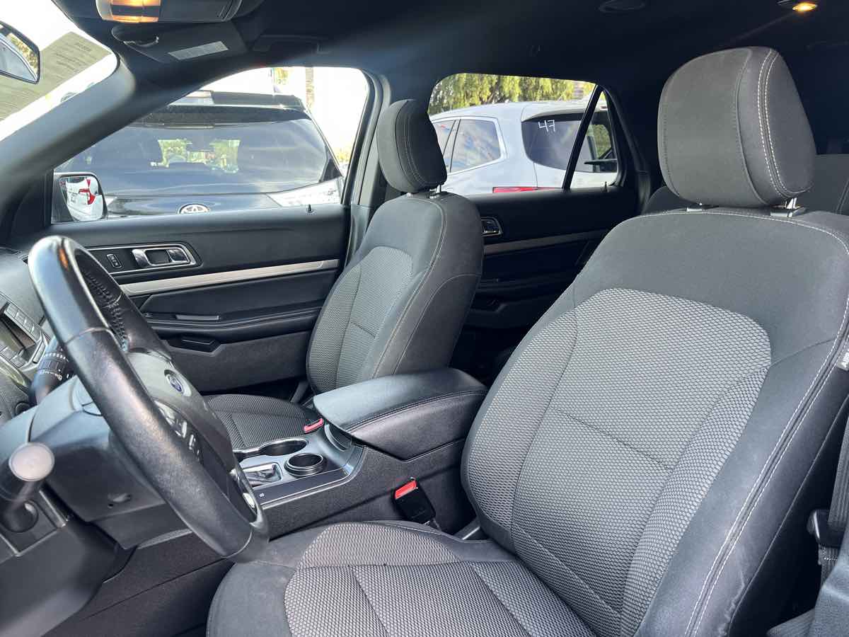 2018 Ford Explorer XLT - Photo 6