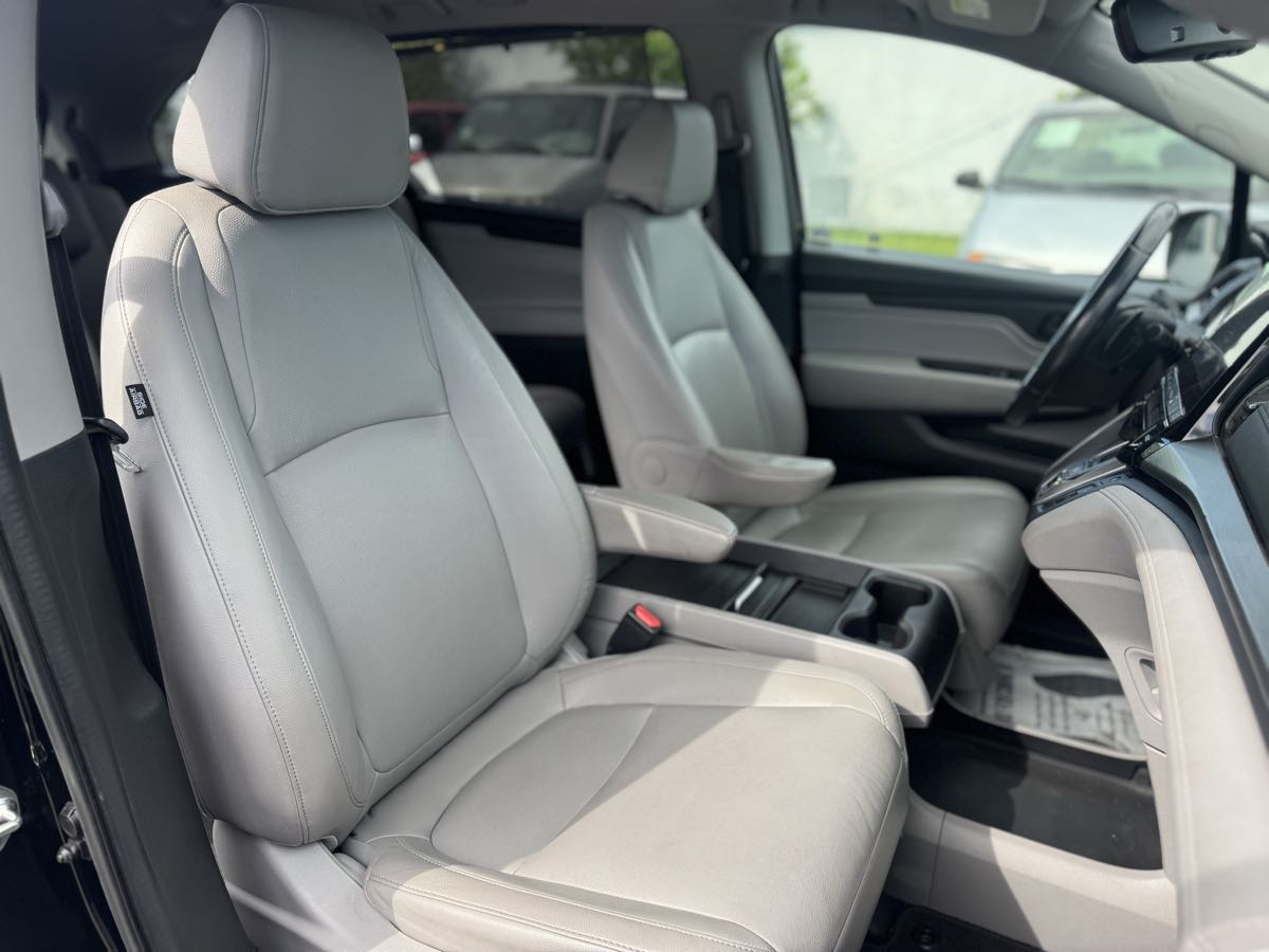 2018 Honda Odyssey EX-L - Photo 13