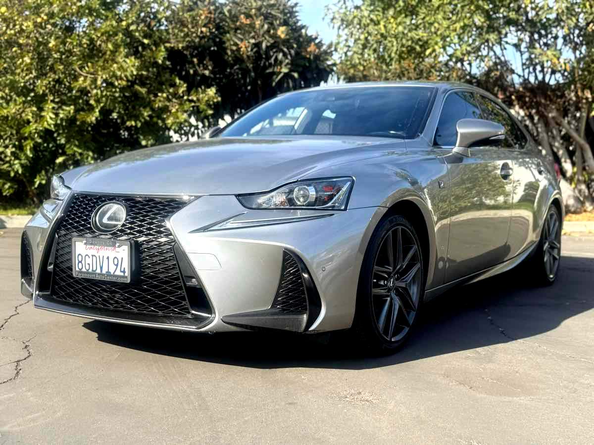 2018 Lexus IS 300 