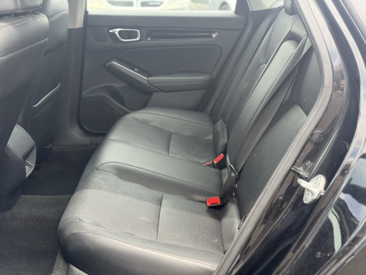2022 Honda Civic Touring - Photo 14
