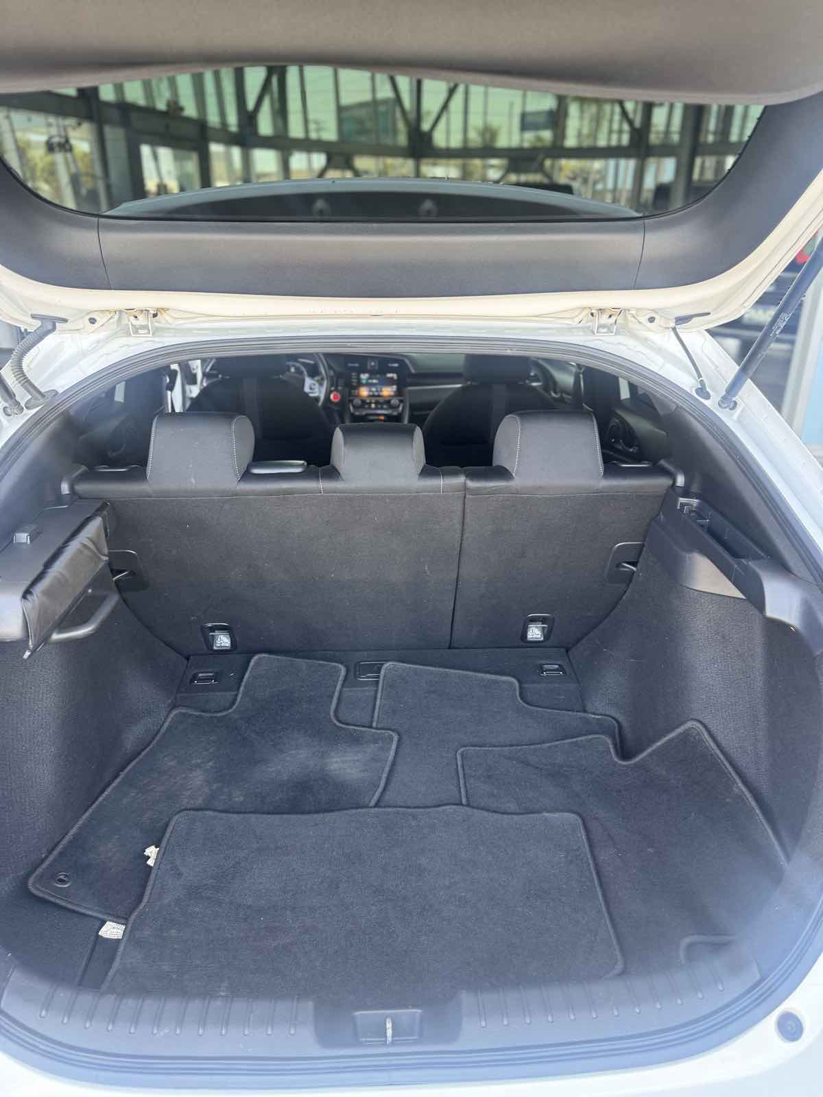 2020 Honda Civic Hatchback EX - Photo 13
