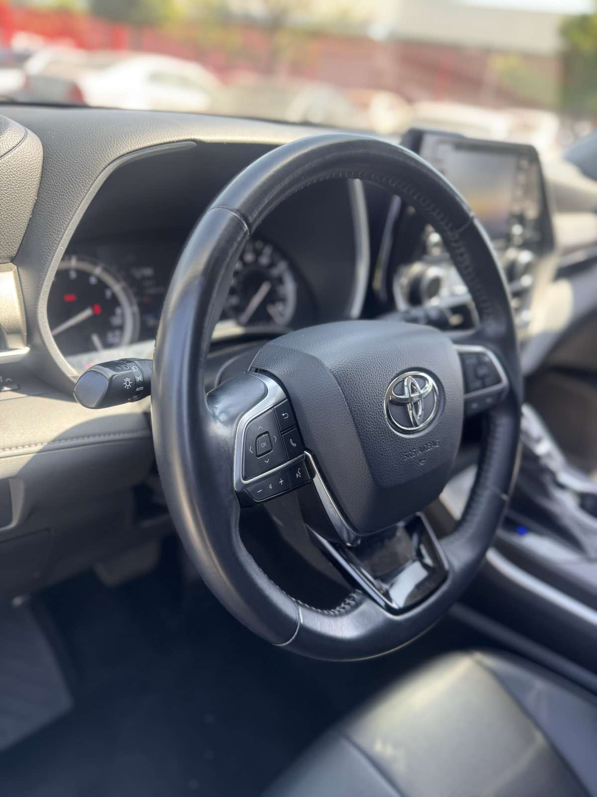2020 Toyota Highlander XLE - Photo 12