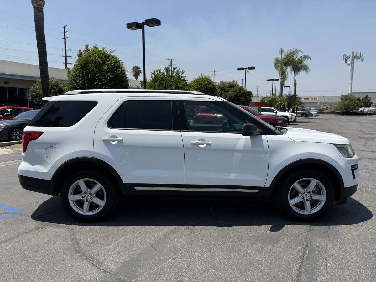 2018 Ford Explorer XLT - Photo 4
