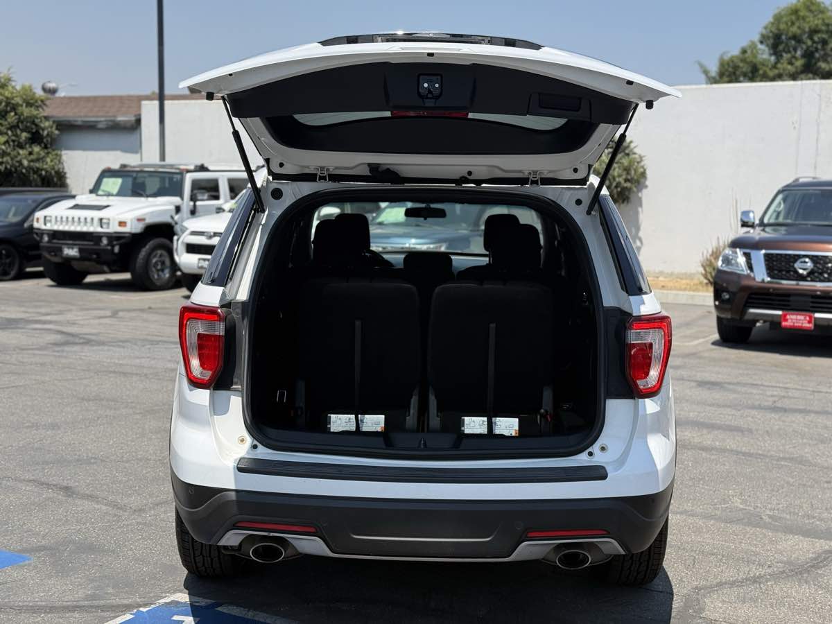 2018 Ford Explorer XLT - Photo 7