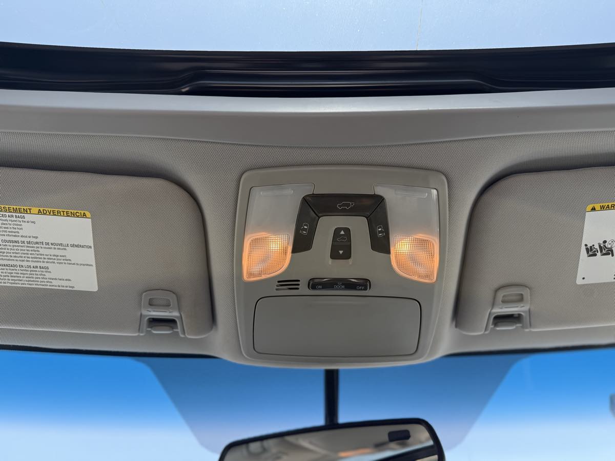 2017 Toyota Sienna XLE Premium - Photo 22