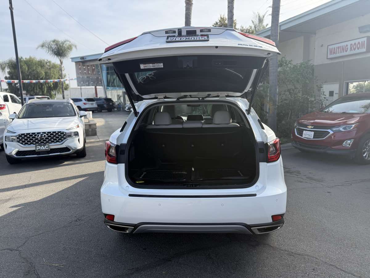 2022 Lexus RX 350 - Photo 8