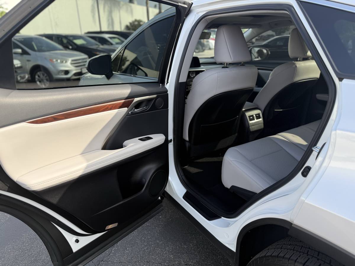 2022 Lexus RX 350 - Photo 15