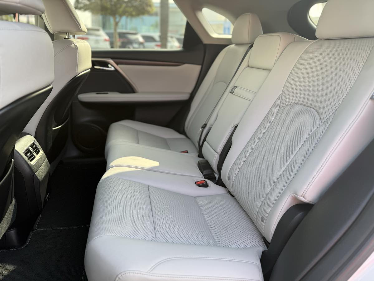2022 Lexus RX 350 - Photo 16