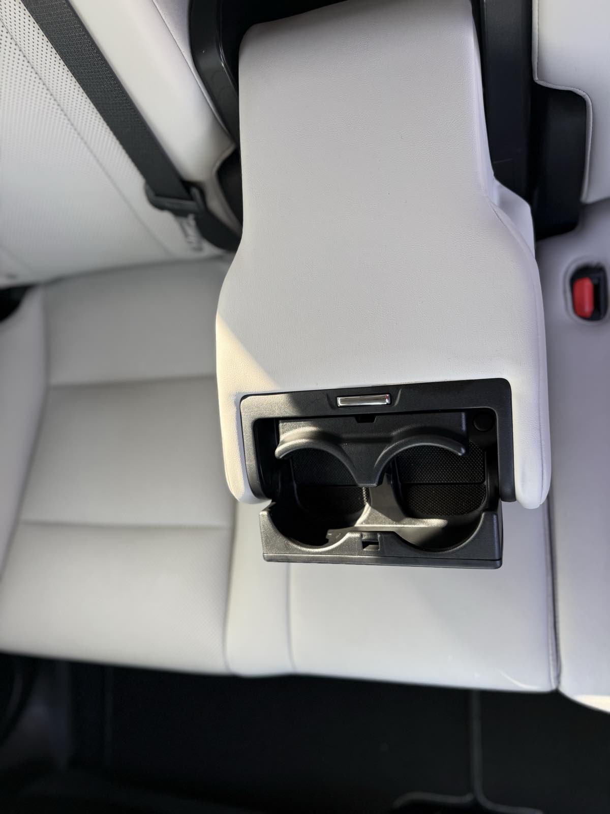 2022 Lexus RX 350 - Photo 17