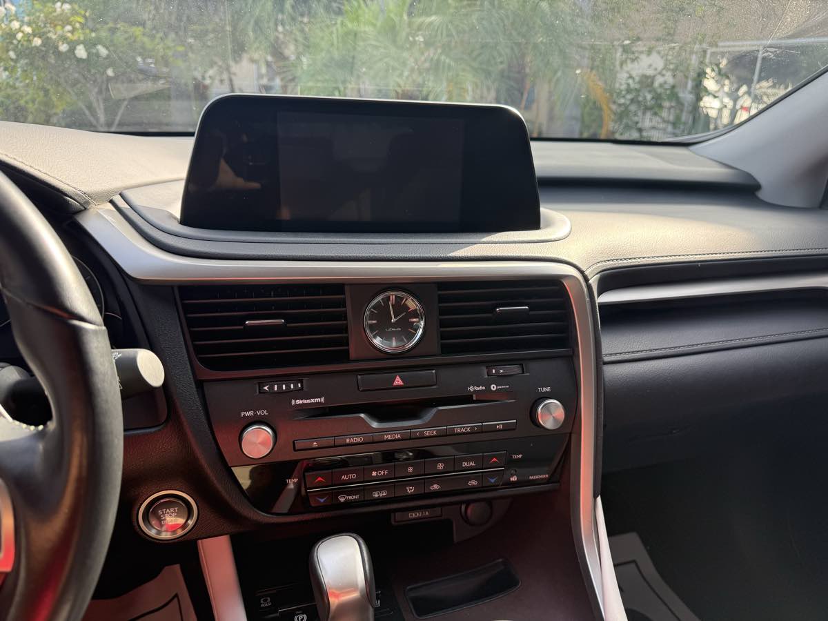 2022 Lexus RX 350 - Photo 21