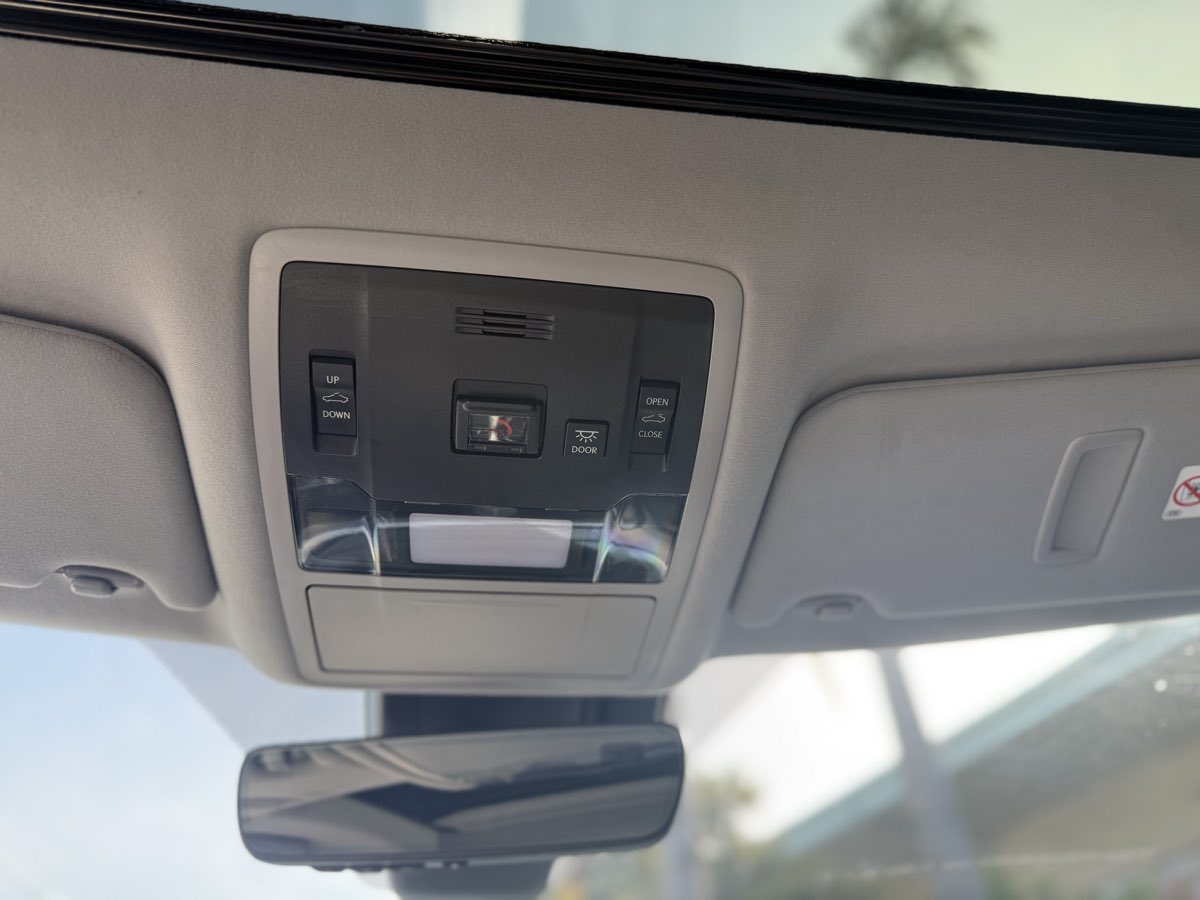 2022 Lexus RX 350 - Photo 23