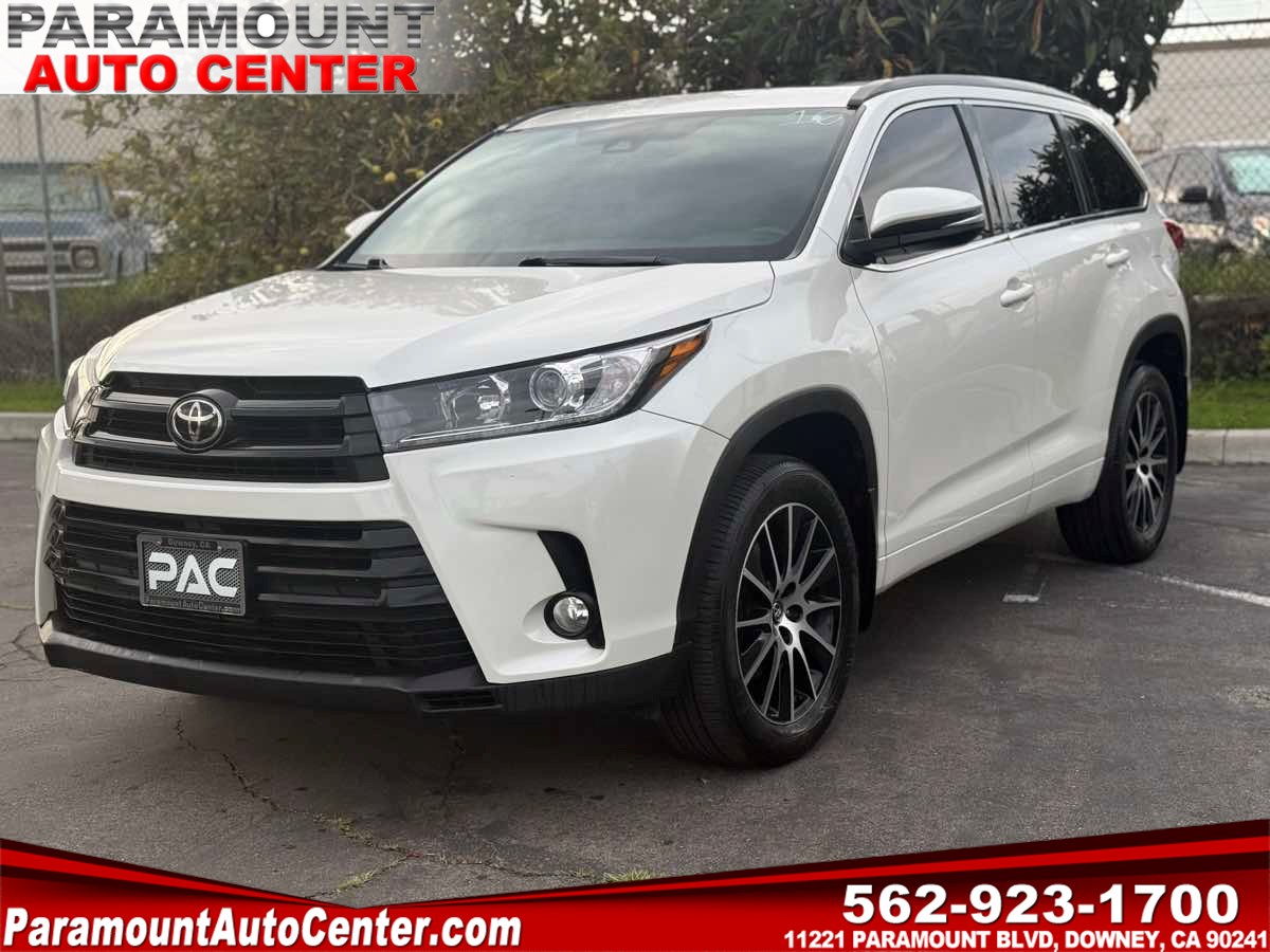 2017 Toyota Highlander SE
