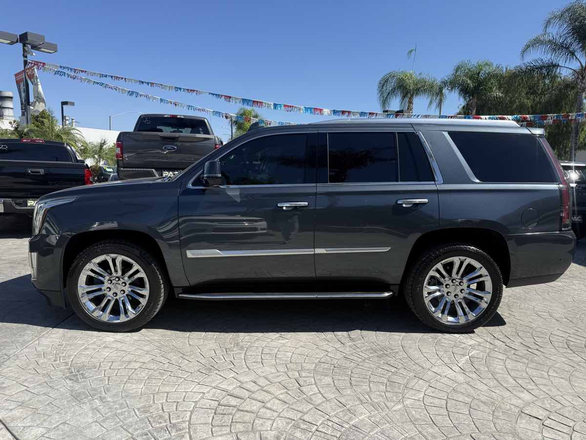 Cadillac Escalade photo 8