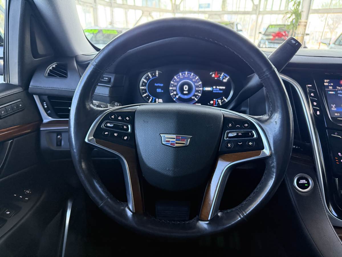 Cadillac Escalade photo 15