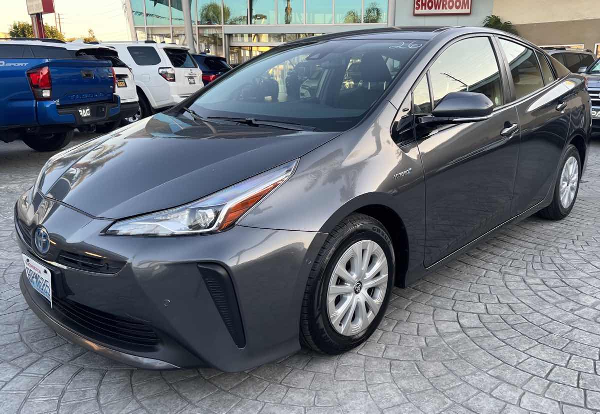 2019 Toyota Prius XLE