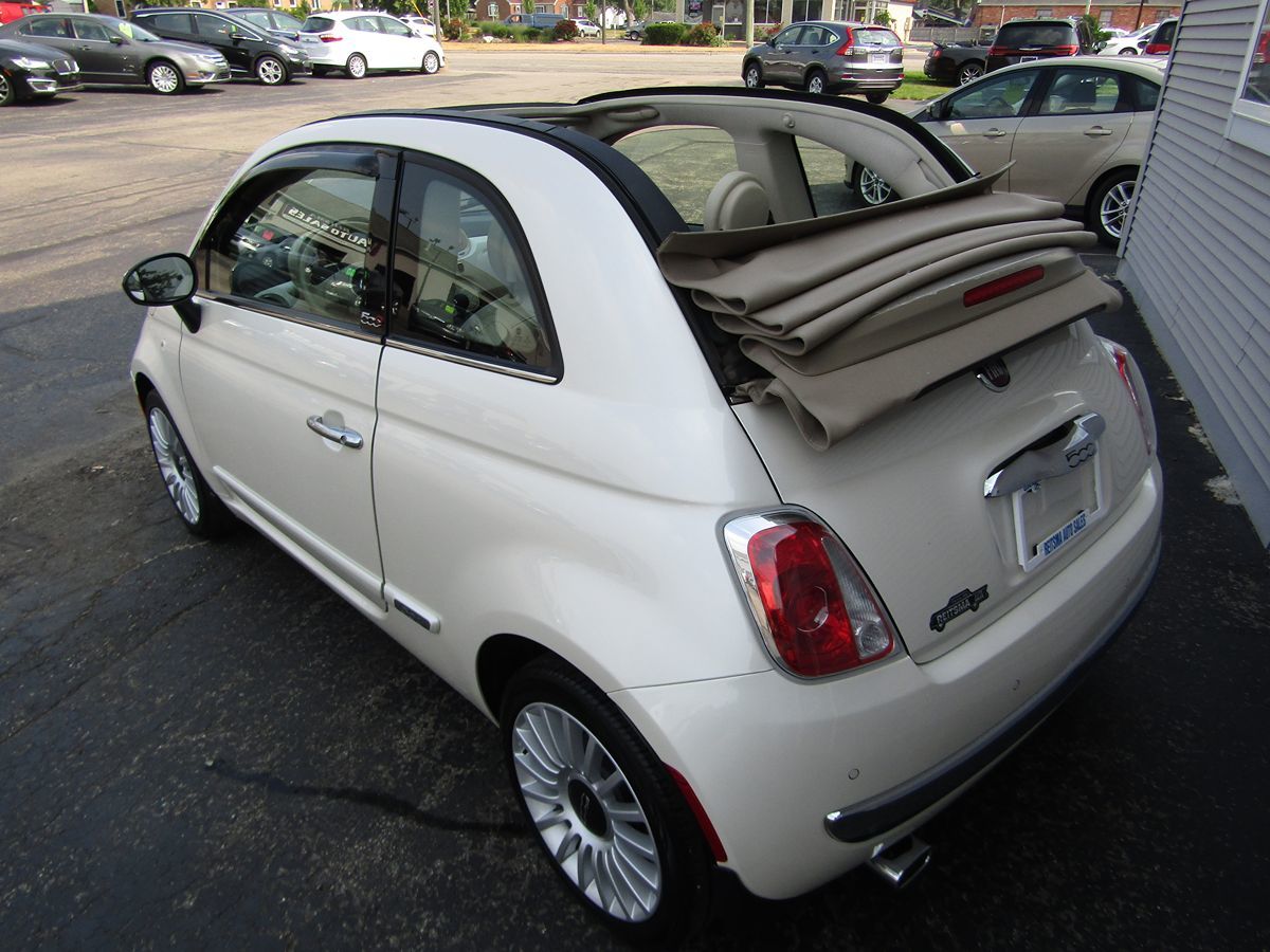 2017 FIAT 500c Lounge 3