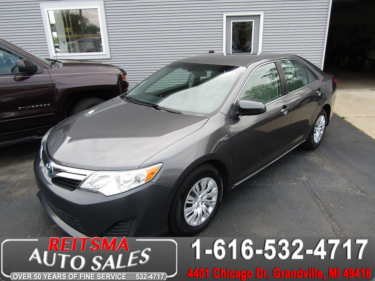 2014 Toyota Camry Hybrid LE