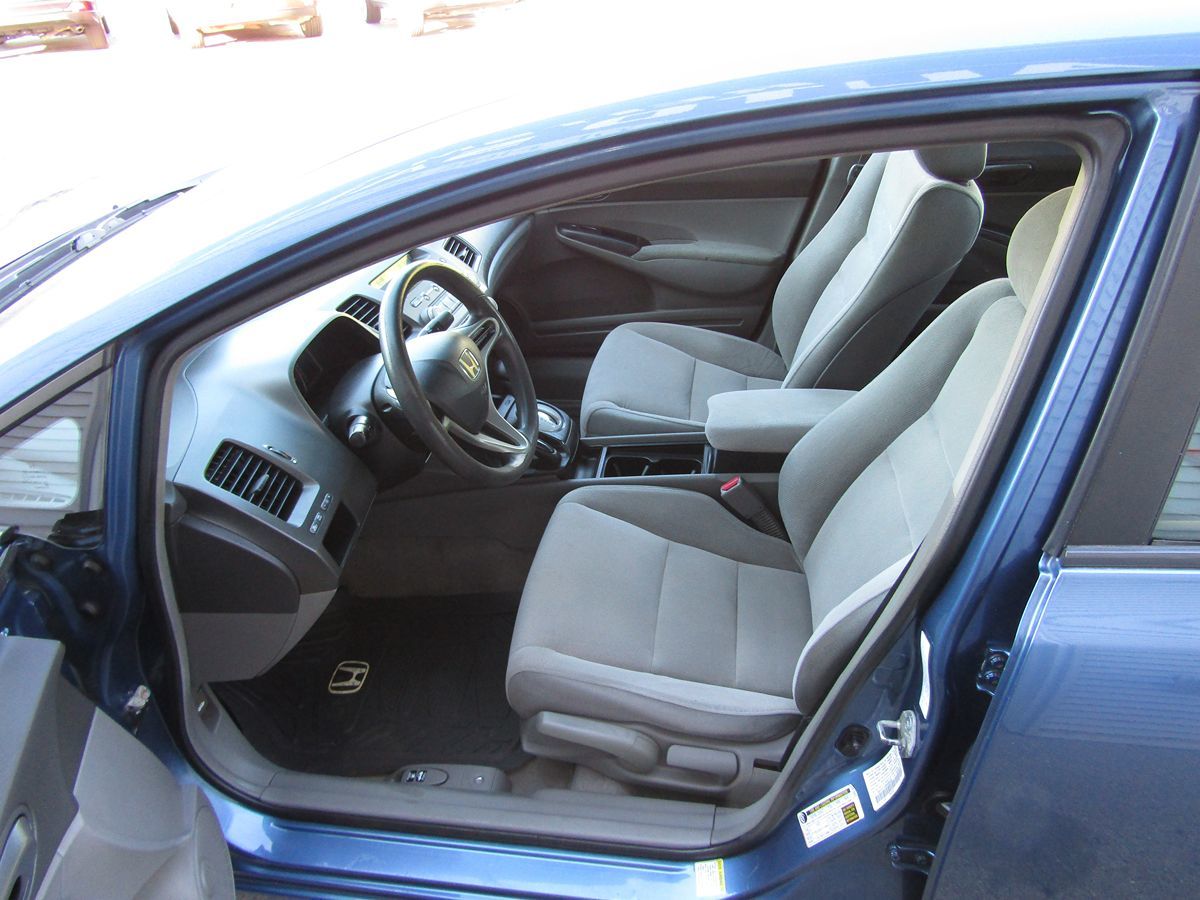 2011 Honda Civic Sdn DX-VP 4