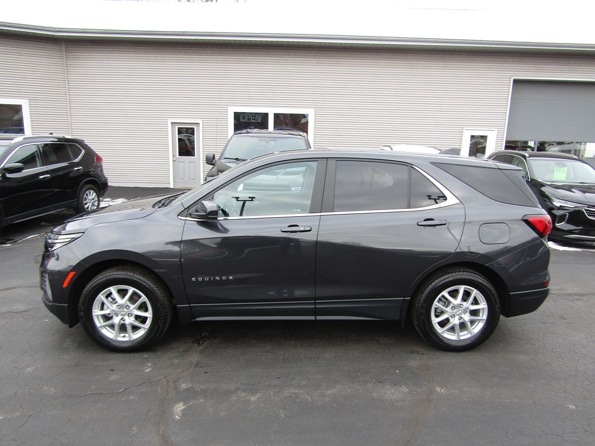 2022 Chevrolet Equinox LT 2