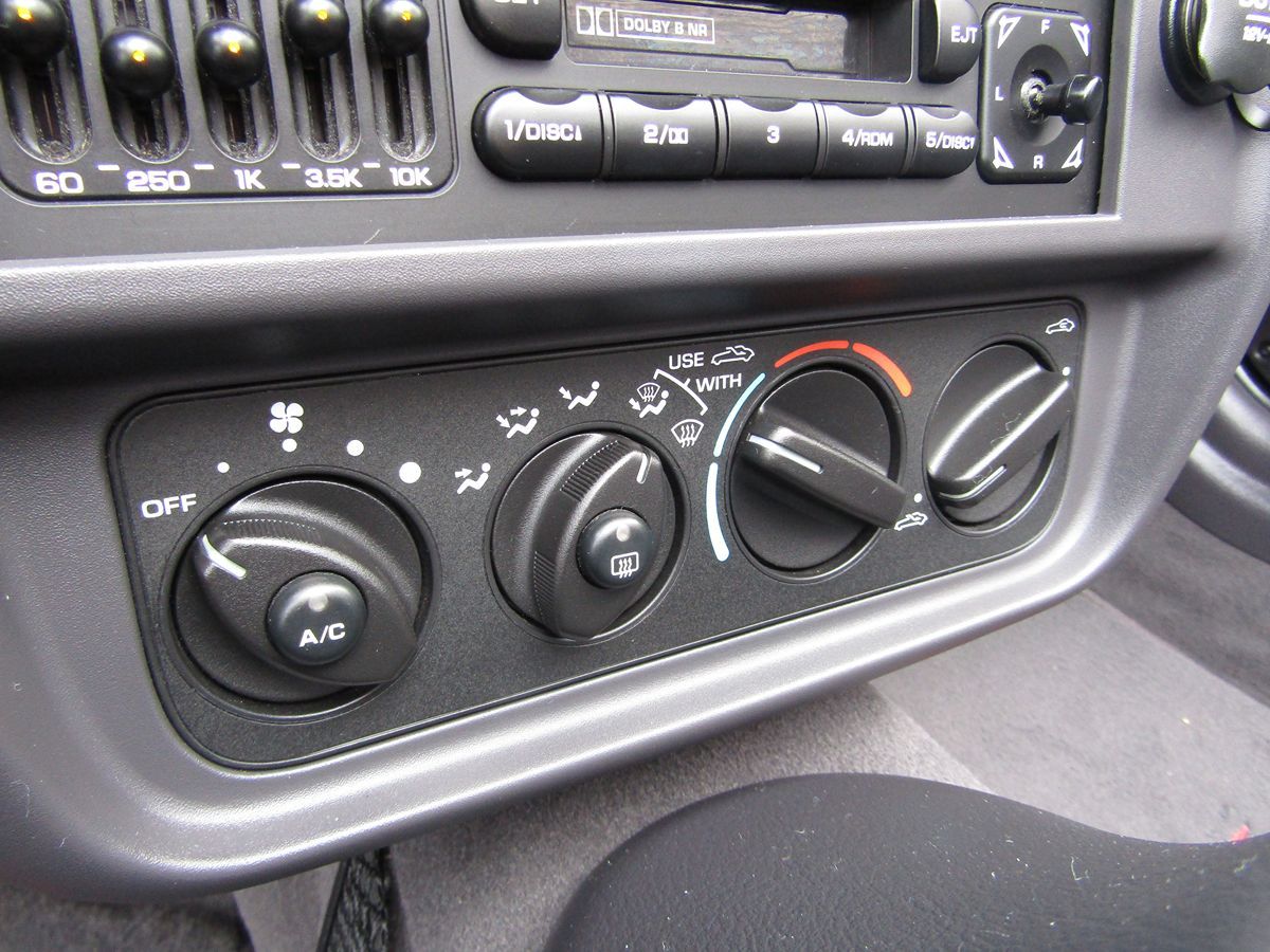 1999 Plymouth Prowler Base - Photo 15