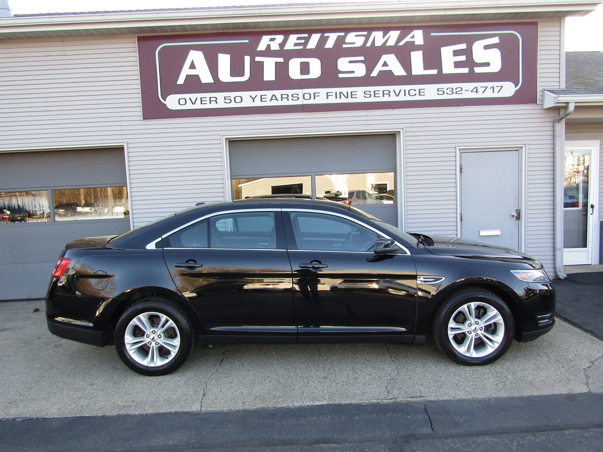 2017 Ford Taurus SEL - Photo 2