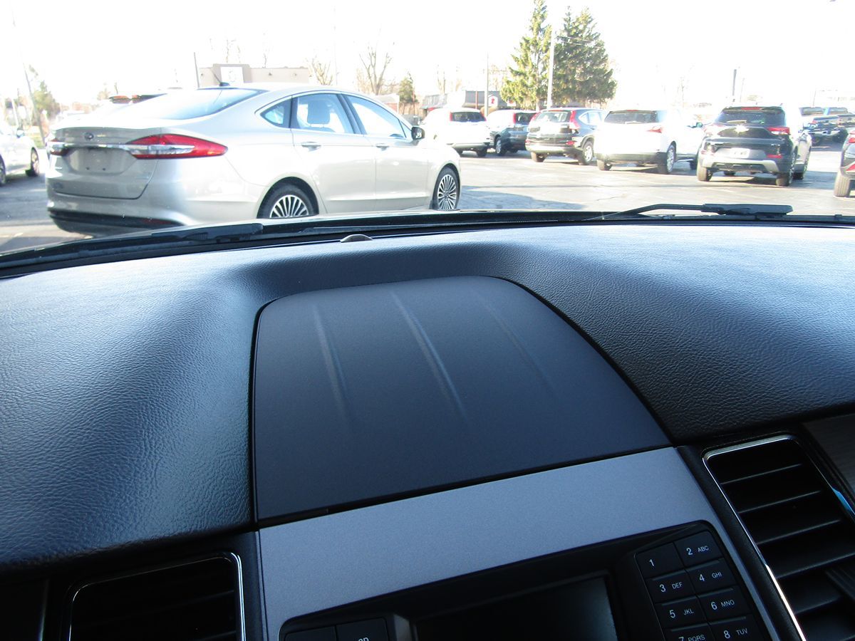 2017 Ford Taurus SEL - Photo 11