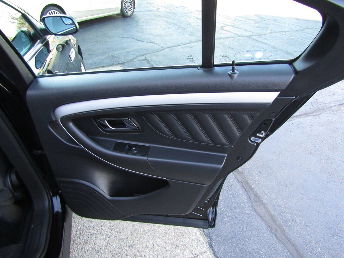 2017 Ford Taurus SEL - Photo 33