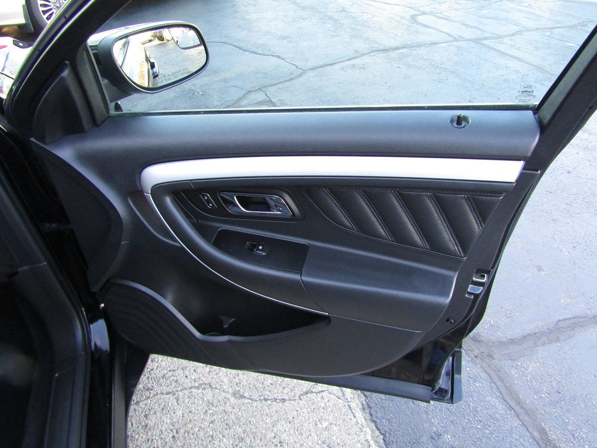 2017 Ford Taurus SEL - Photo 34