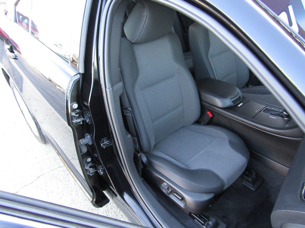 2017 Ford Taurus SEL - Photo 36