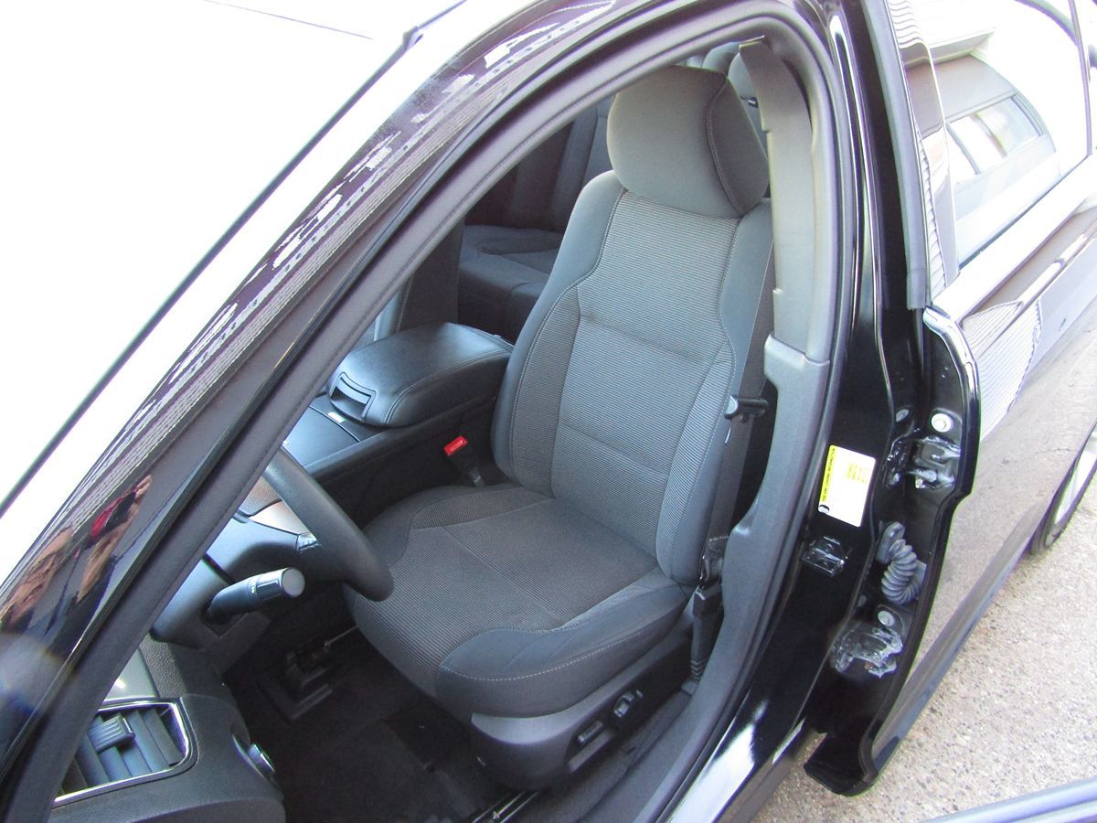 2017 Ford Taurus SEL - Photo 35