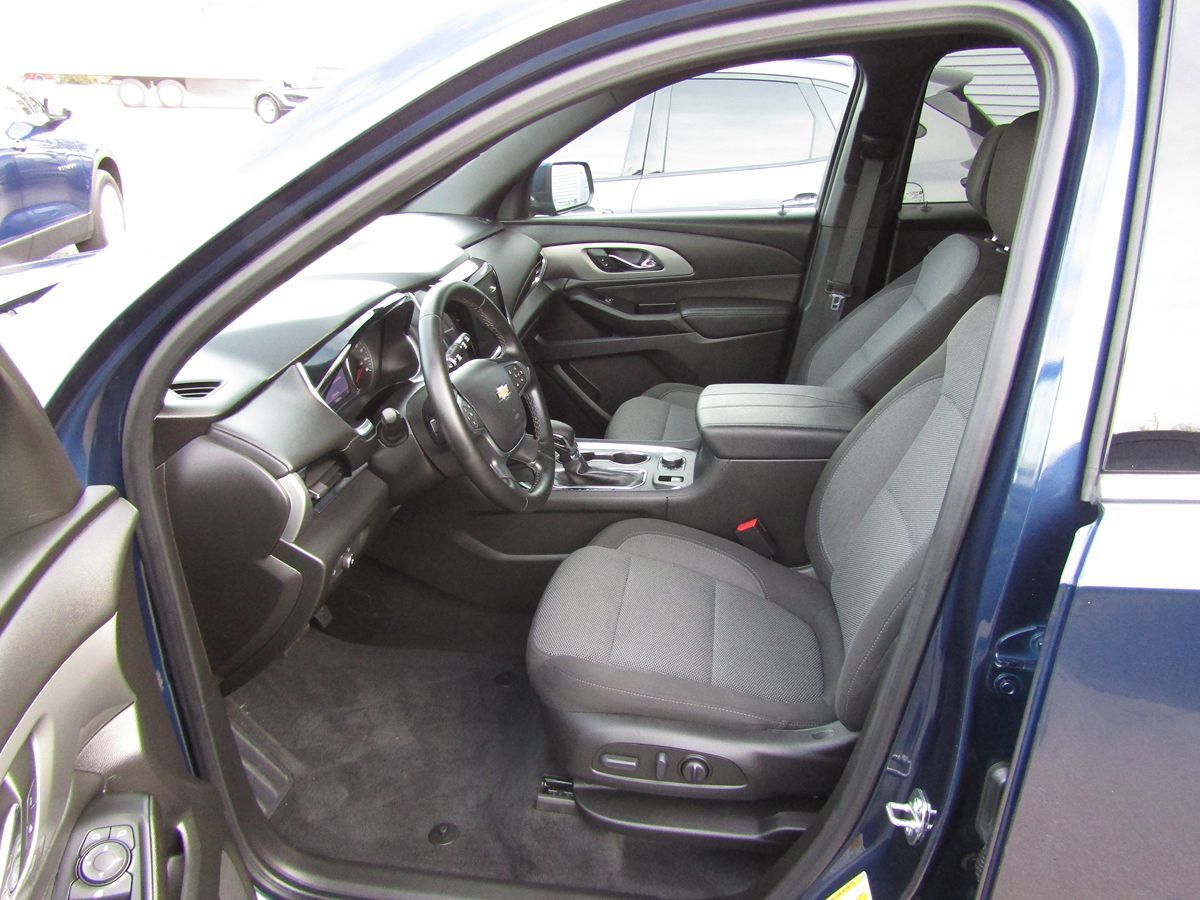 2023 Chevrolet Traverse Cloth photo 4