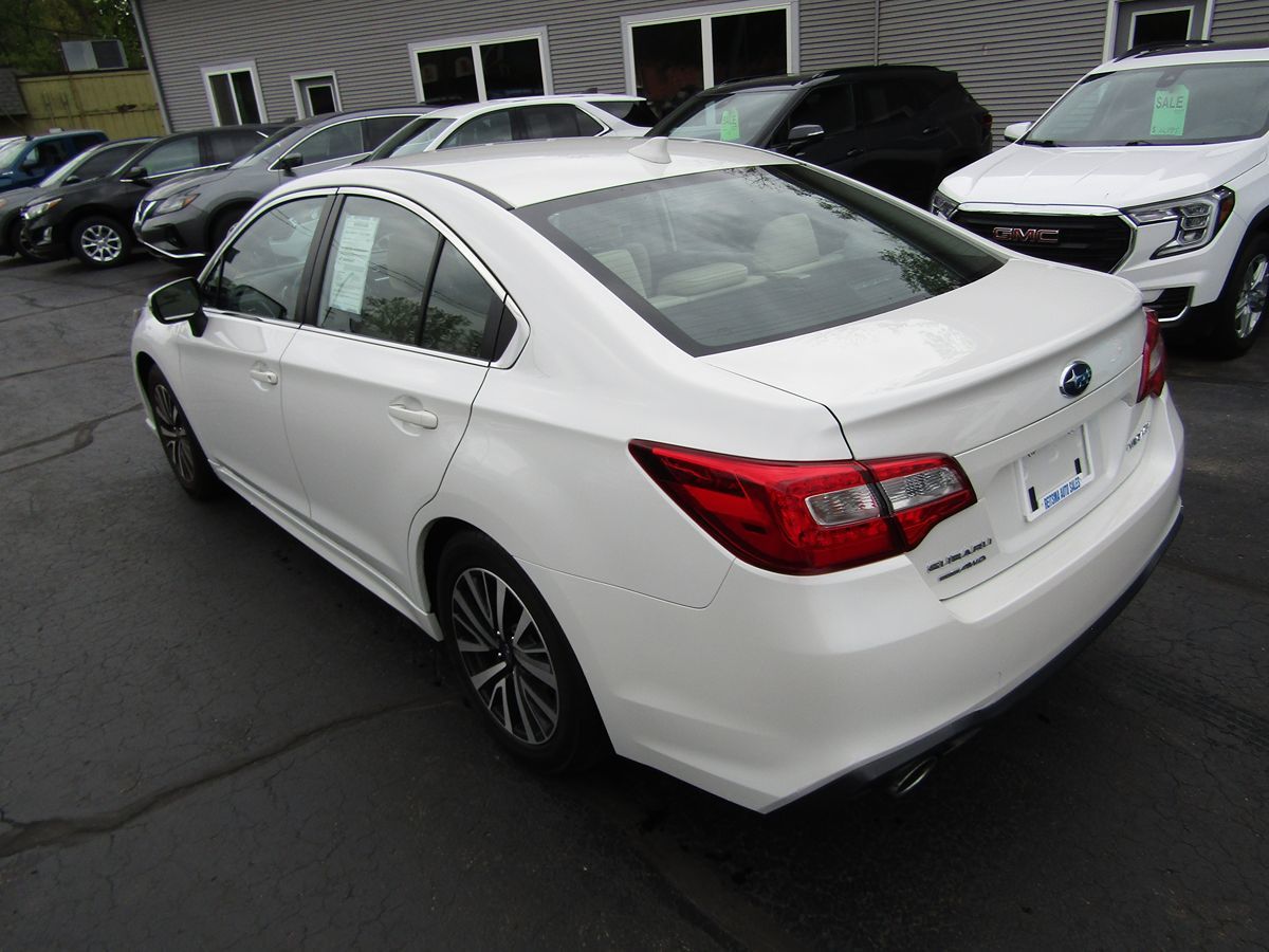 2019 Subaru Legacy Premium photo 3