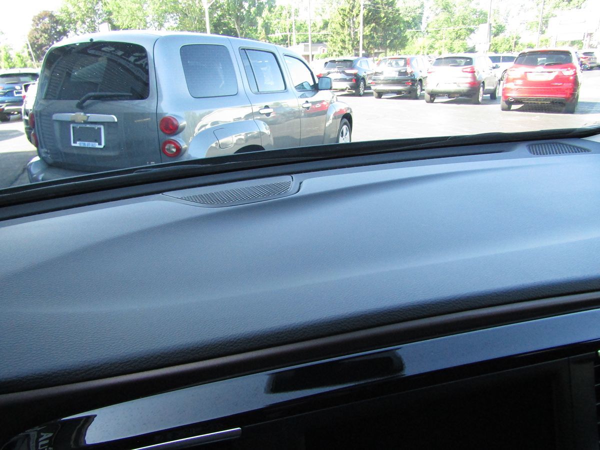 2023 Chrysler Voyager LX photo 12