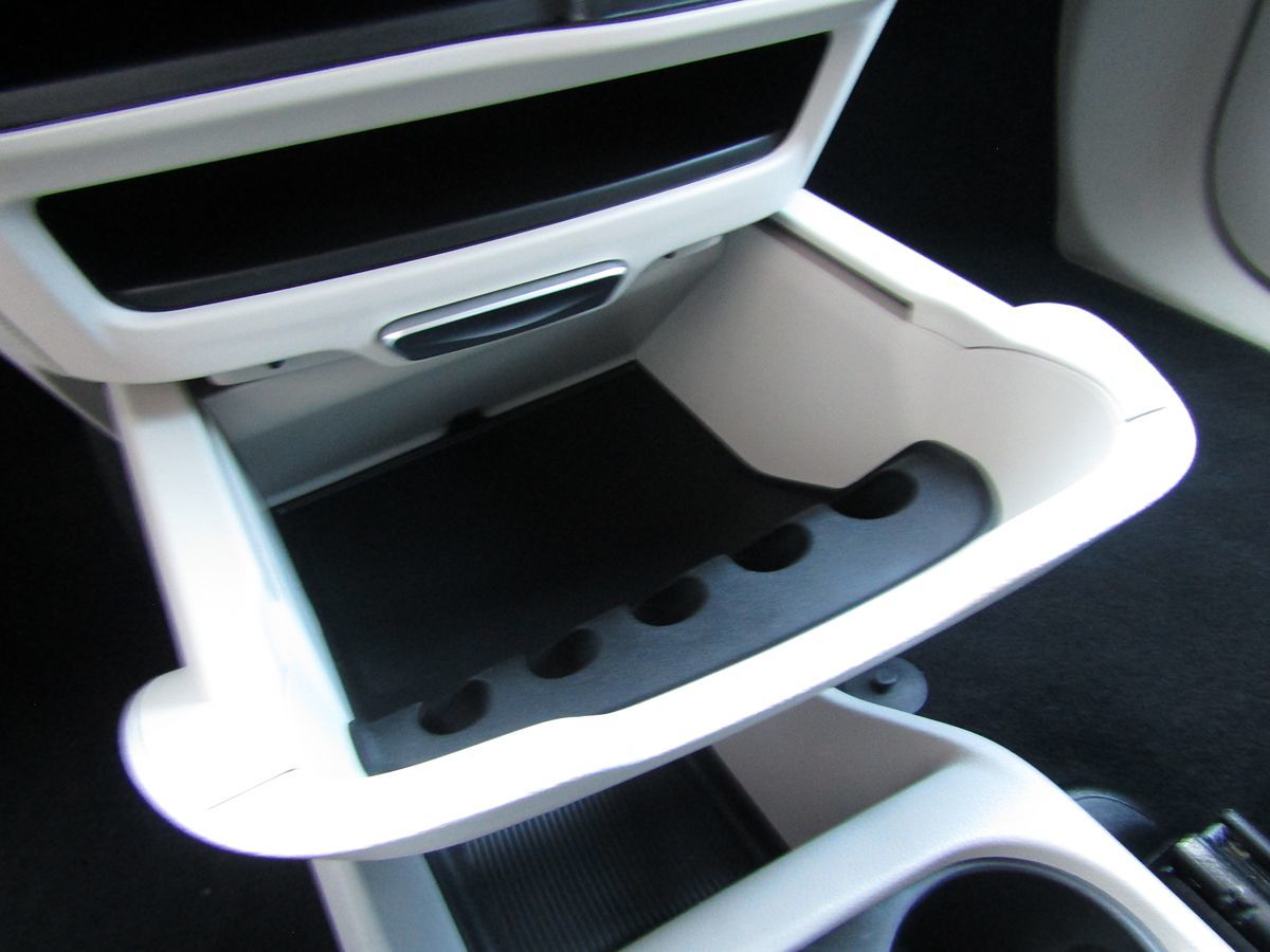 2023 Chrysler Voyager LX photo 17