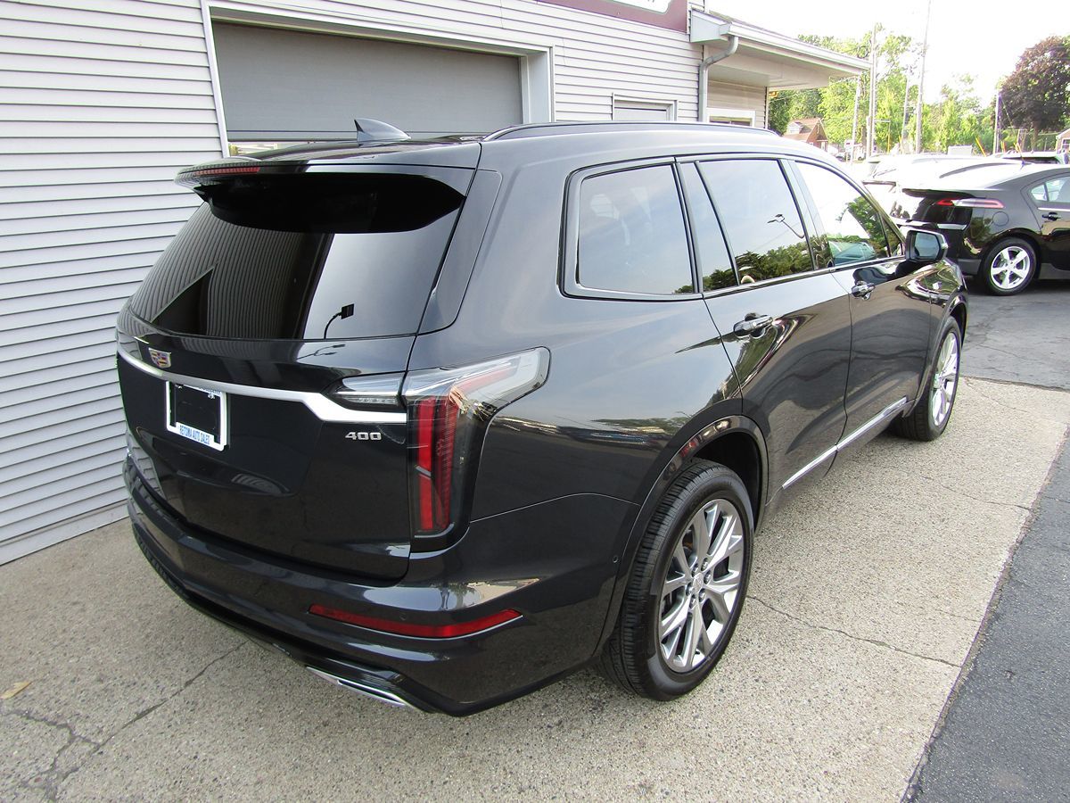 2020 Cadillac XT6 Sport photo 3