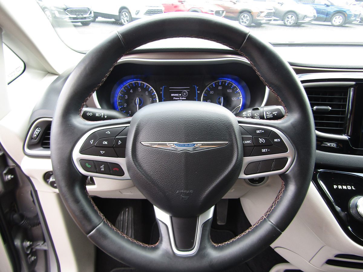 2017 Chrysler Pacifica Touring-L - Photo 7