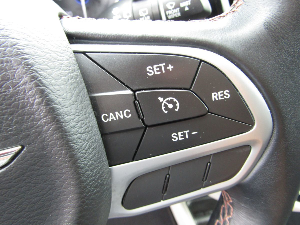 2017 Chrysler Pacifica Touring-L - Photo 8