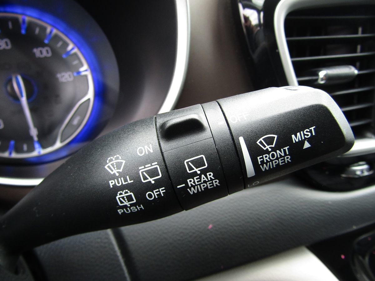 2017 Chrysler Pacifica Touring-L - Photo 11